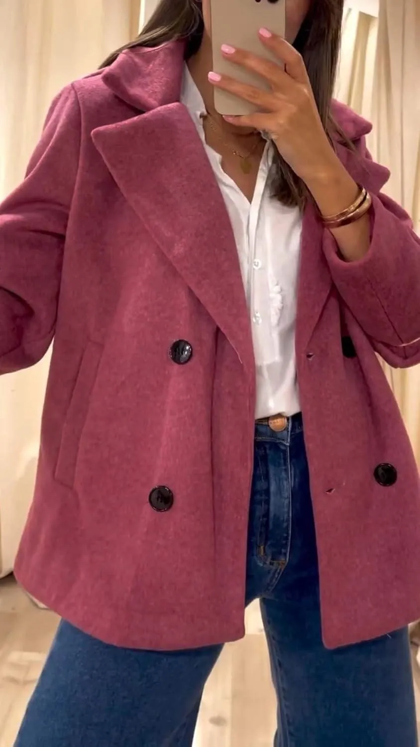 chouyatou Women's Elegant Lapel Double Breasted Wool Blend Overcoat Short Wool Pea Coat with Pockets