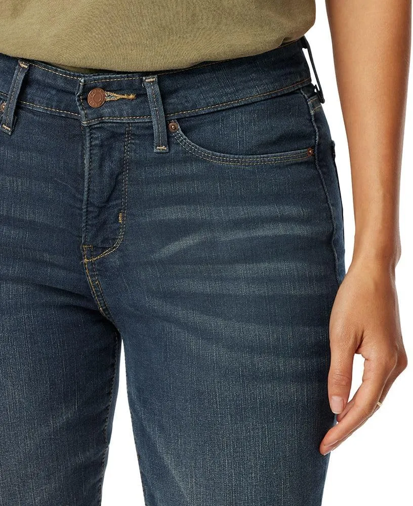 Levi Strauss Signature Gold Women's Totally Shaping Bootcut Jeans (Standard and Plus)