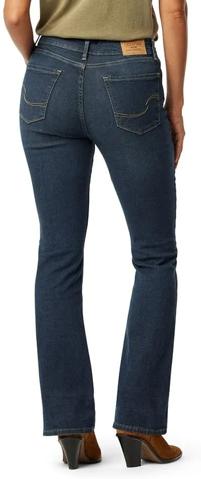 Levi Strauss Signature Gold Women's Totally Shaping Bootcut Jeans (Standard and Plus)