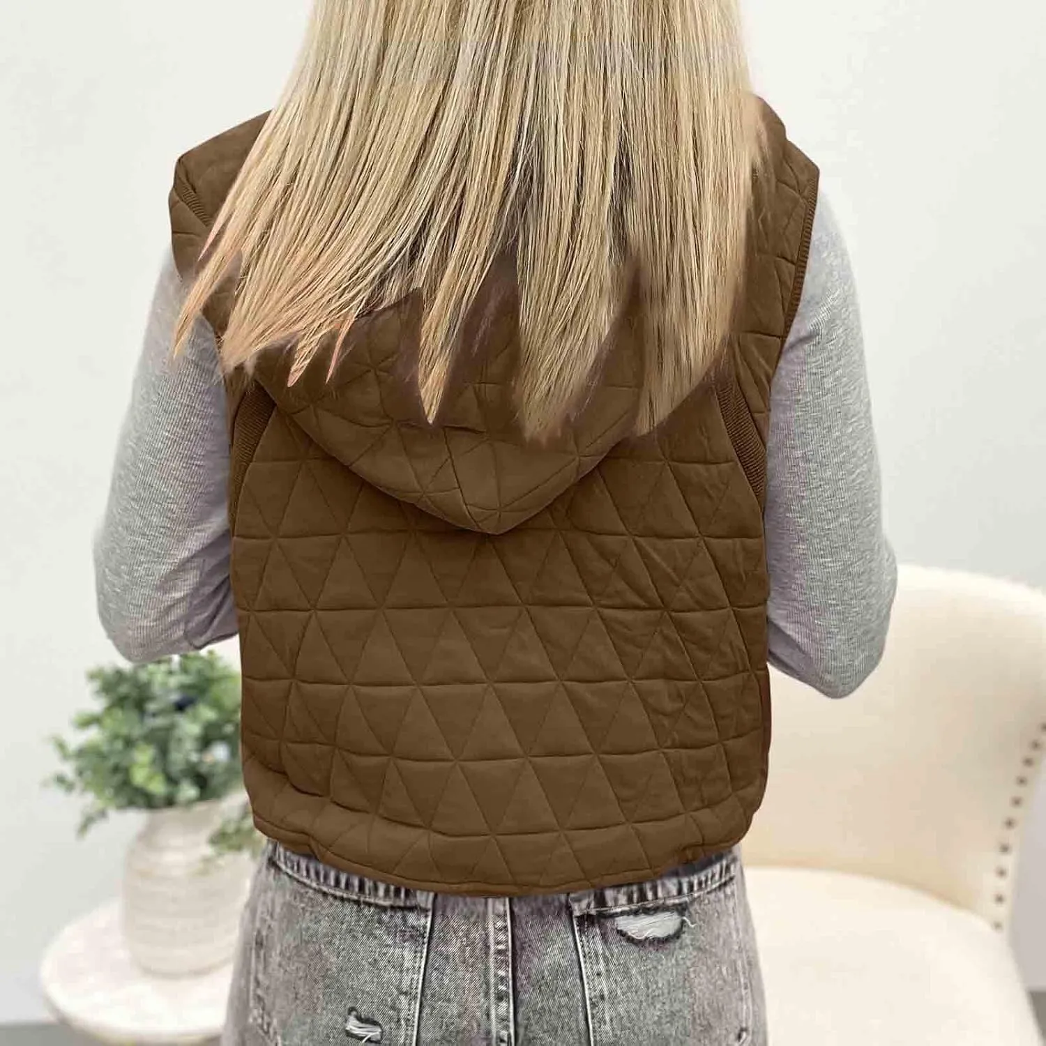 Lmdudan Women's 2024 Fall Vest Casual Sleeveless Hooded Zip Up Jacket Trendy Lightweight Winter Coat Outerwear with Pockets
