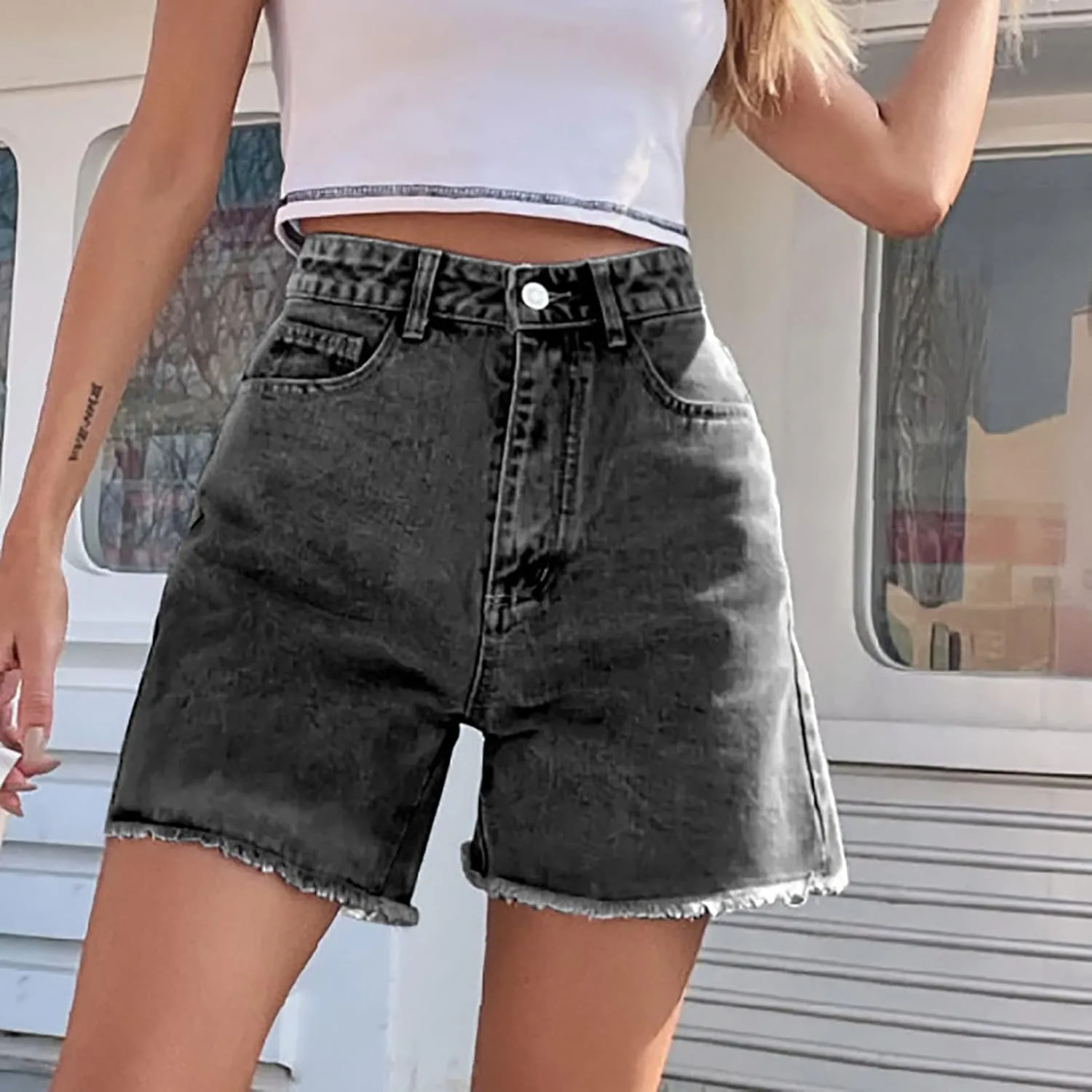 Women's High Waist Ripped Denim Shorts Frayed Hem Destroyed Mid Thigh Short Jeans Casual Shorts with Pockets