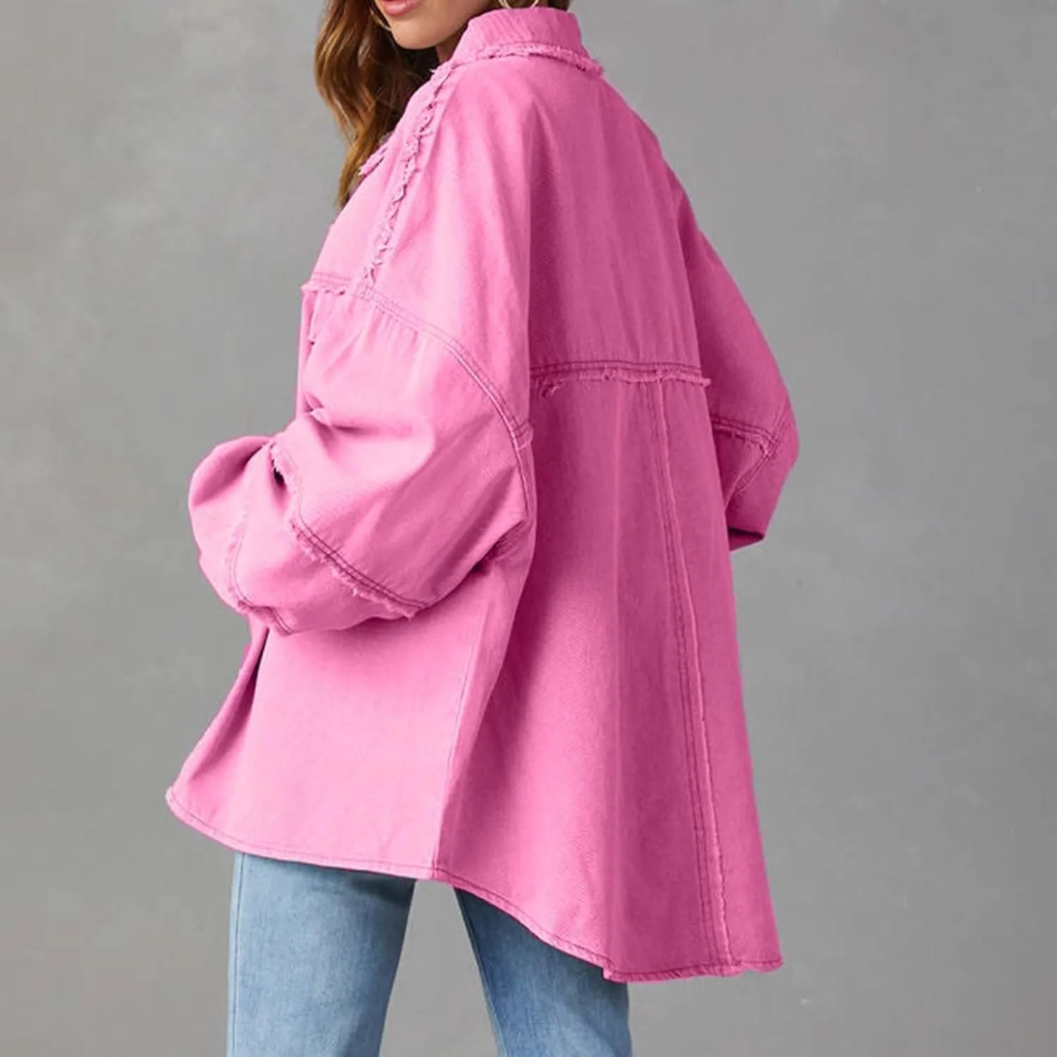 Womens Oversized Denim Shirt Jacket 2024 Casual Button Down Frayed Hem Ripped Jean Jacket Multi Pockets Denim Jacket